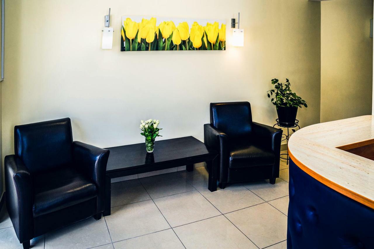 Hotel Hellada Kielce Kültér fotó