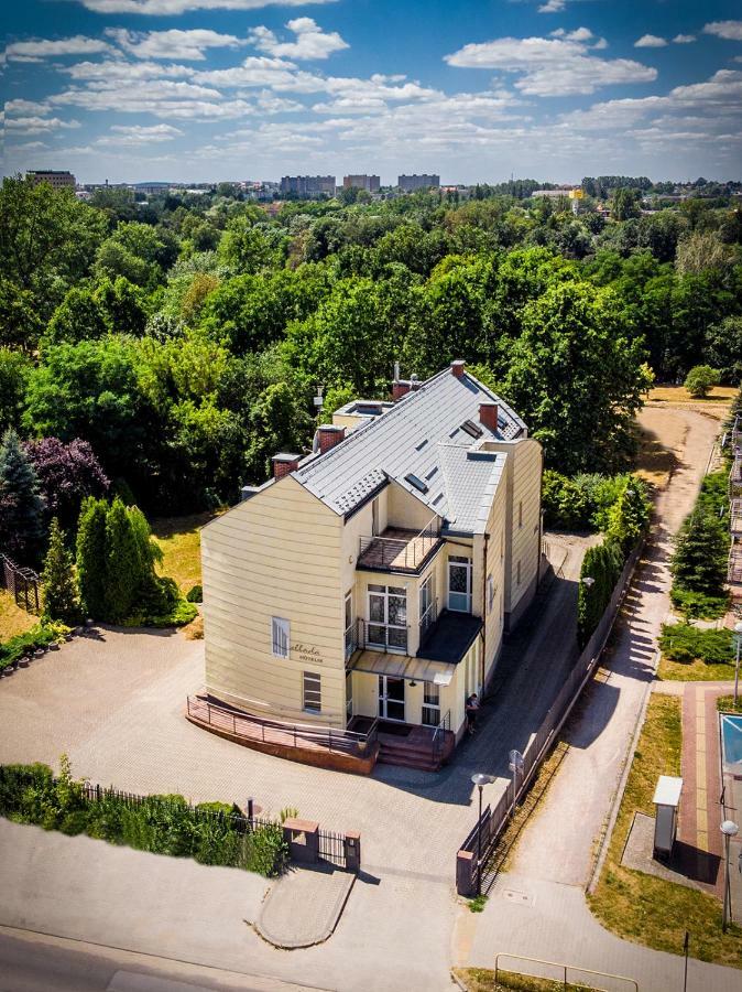 Hotel Hellada Kielce Kültér fotó